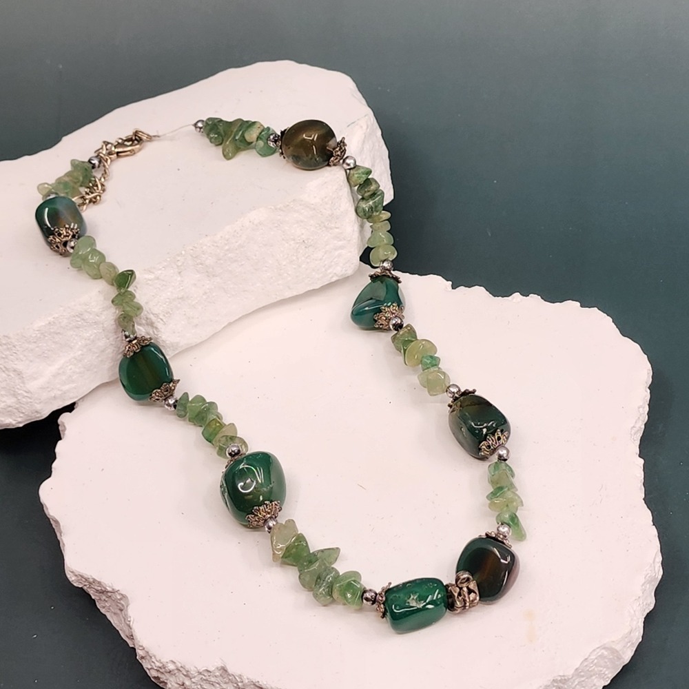 Green Aventurine Chip & Agate Stone Beaded Necklace Silver Tone Boho Statement